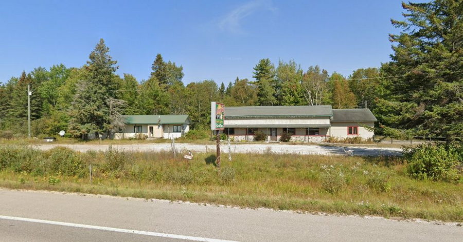 Undetermined Nuabinway Motel - Street View - Johnny Bs Next Door (newer photo)